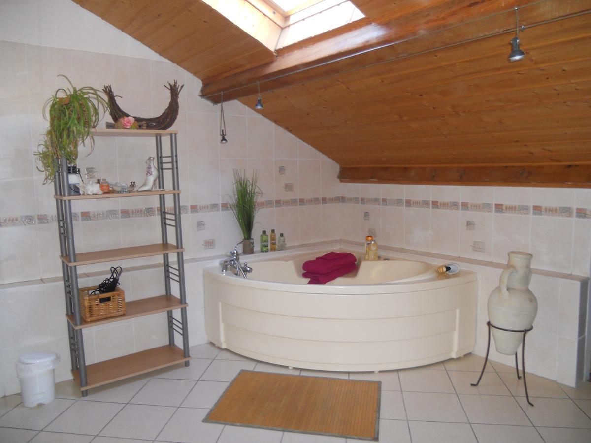 Les Hirondelles Chambres D'Hotesセル エクステリア 写真
